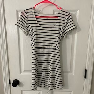 Motherhood Maternity shirt- size small